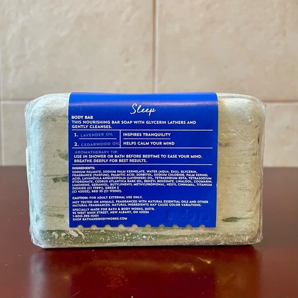 NEW BATH & BODY WORKS AROMATHERAPY LAVENDER & CEDARWOOD SLEEP BAR SOAP Oil 8.8oz - Picture 2 of 7
